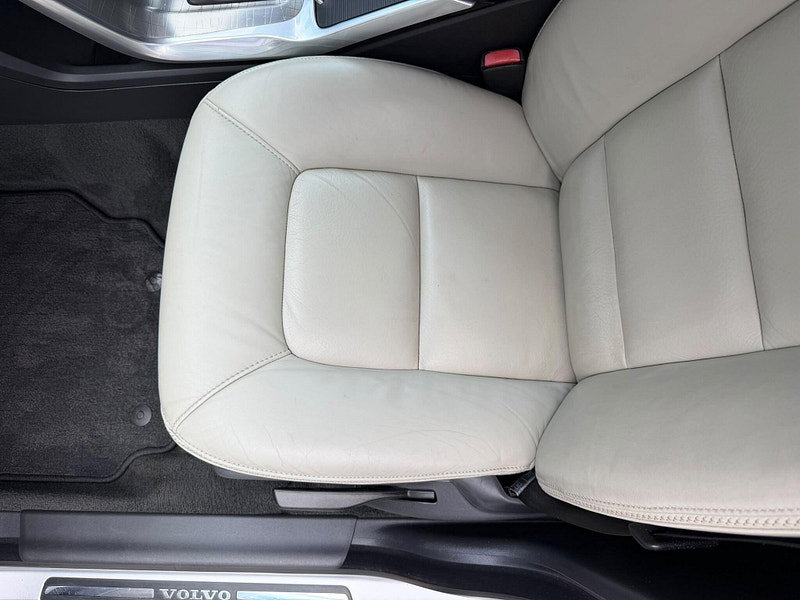 Volvo XC70 2.4 D5 SE Lux Geartronic AWD Euro 5 5dr 5dr Automatic 2026