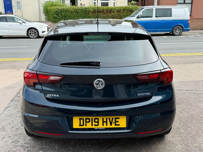Vauxhall Astra 1.0i Turbo ecoTEC Design Euro 6 (s/s) 5dr 5dr Manual 2026