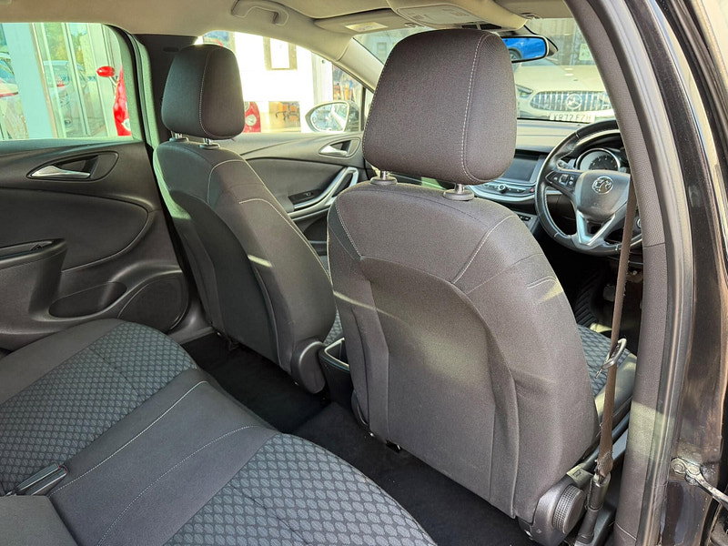 Vauxhall Astra 1.4i SE Euro 6 5dr 5dr Manual 2026