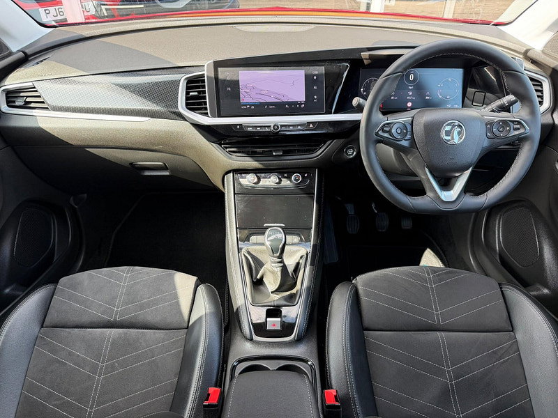 Vauxhall Grandland 1.2 Turbo Ultimate Euro 6 (s/s) 5dr 5dr Manual 2026