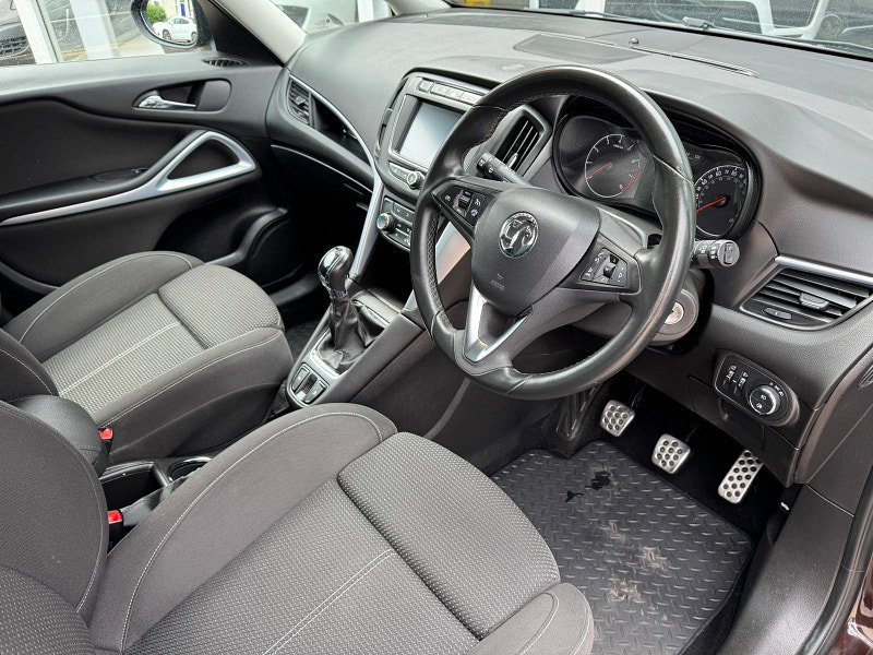 Vauxhall Zafira Tourer 1.4i Turbo SRi Euro 6 5dr 5dr Manual 2026