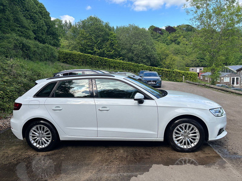 Audi A3 2.0 TDI SE Technik Sportback 5dr Diesel S Tronic Auto 6Spd Euro 6 (s/s) (150 ps) 5dr Automatic 2026