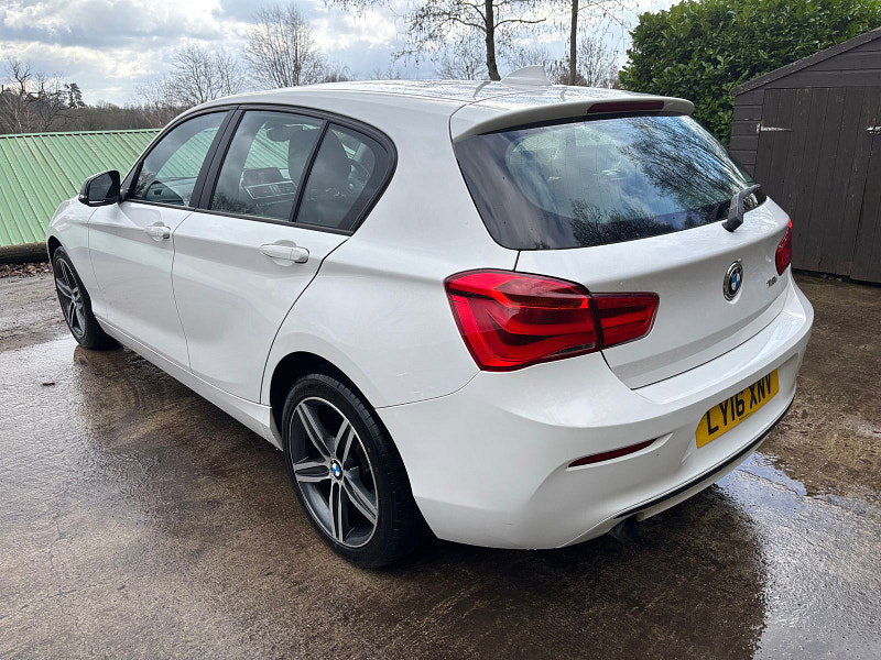 BMW 1 Series 1.5 118i Sport Hatchback 5dr Petrol Manual Euro 6 (s/s) (136 ps) 5dr Manual 2026
