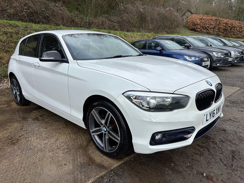 BMW 1 Series 1.5 118i Sport Hatchback 5dr Petrol Manual Euro 6 (s/s) (136 ps) 5dr Manual 2026