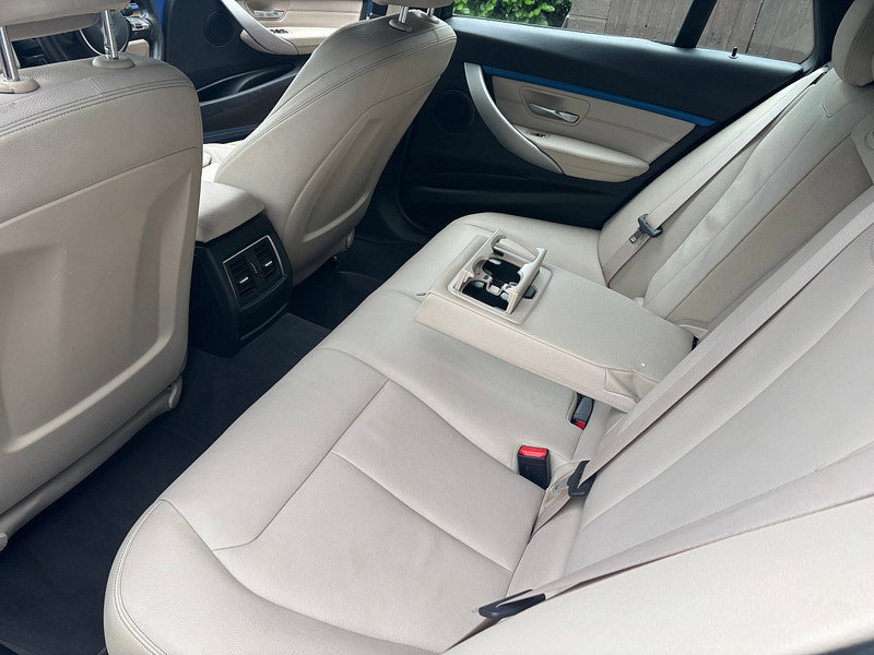 BMW 3 Series 2.0 320i M Sport Touring 5dr Petrol Auto Euro 6 (s/s) (184 ps) 5dr Automatic 2026