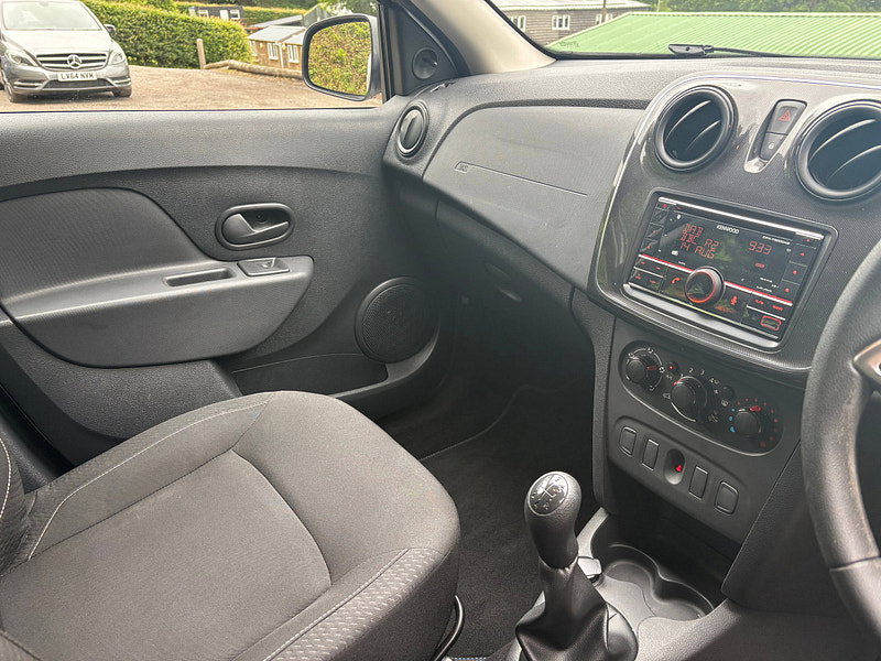 Dacia Sandero 1.0 SCe Essential Hatchback 5dr Petrol Manual Euro 6 (75 ps) 5dr Manual 2026