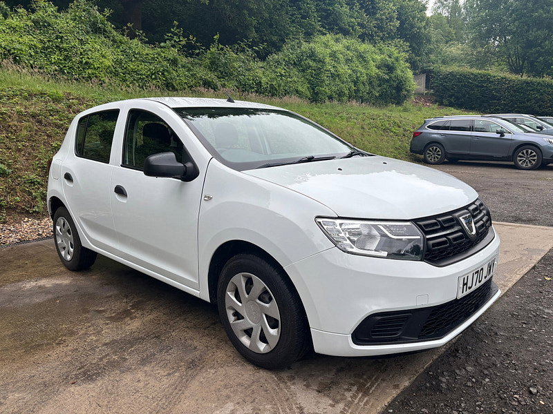 Dacia Sandero 1.0 SCe Essential Hatchback 5dr Petrol Manual Euro 6 (75 ps) 5dr Manual 2026
