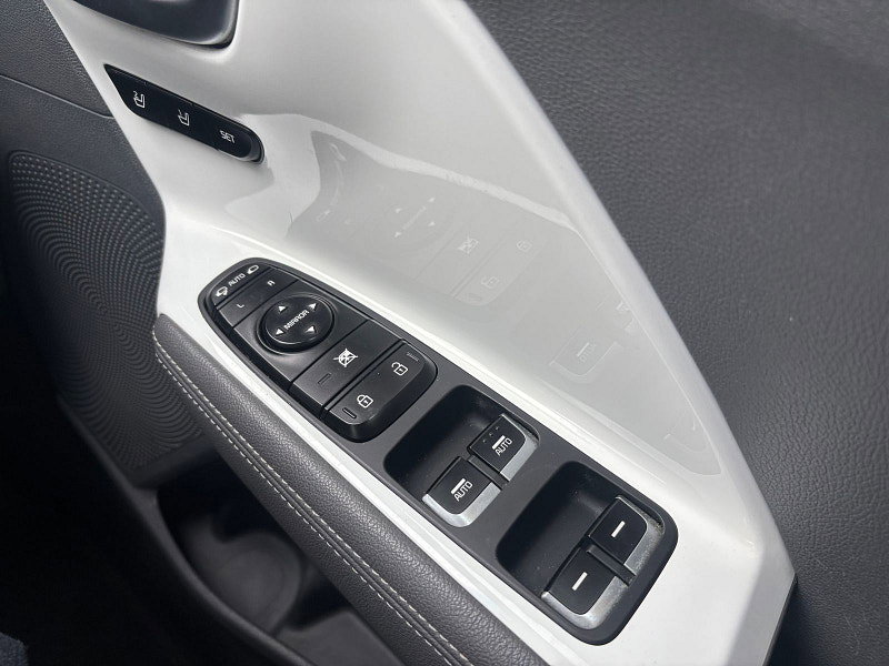Kia Niro 1.6h GDi First Edition SUV 5dr Petrol Hybrid DCT Euro 6 (s/s) (139 bhp) 5dr Automatic 2026