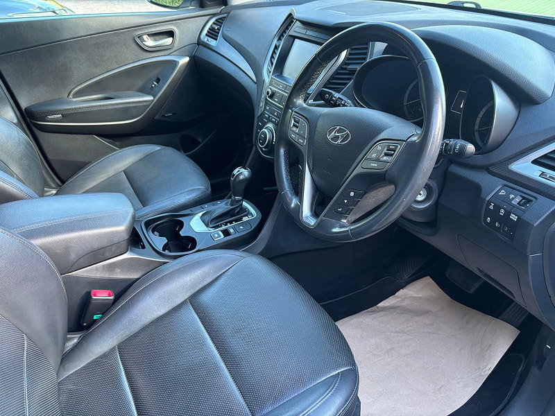 Hyundai Santa Fe 2.2 CRDi Blue Drive Premium SUV 5dr Diesel Auto 4WD Euro 6 (s/s) (200 ps) 5dr Automatic 2026