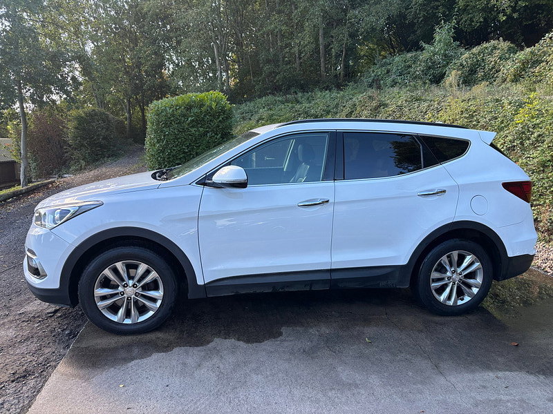 Hyundai Santa Fe 2.2 CRDi Blue Drive Premium SUV 5dr Diesel Auto 4WD Euro 6 (s/s) (200 ps) 5dr Automatic 2026
