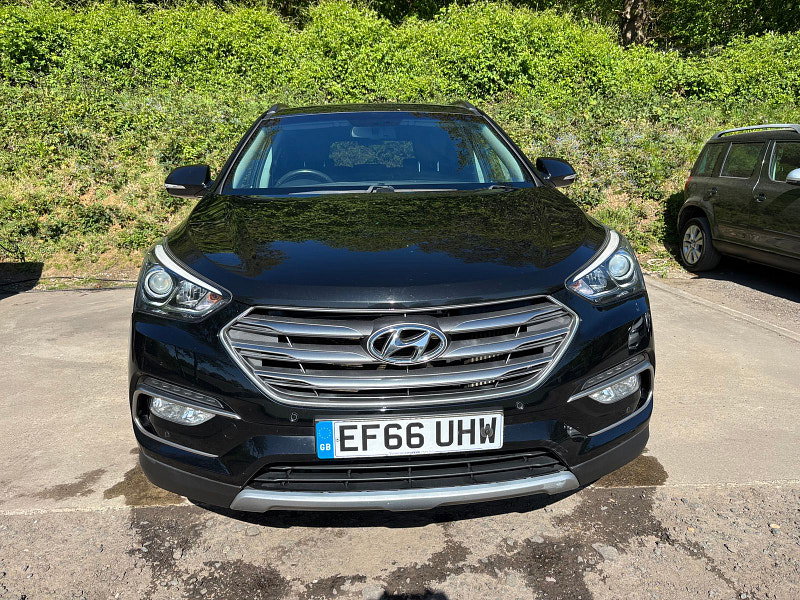 Hyundai Santa Fe 2.2 CRDi Blue Drive Premium SUV 5dr Diesel Auto 4WD Euro 6 (s/s) (7 Seat) (200 ps) 5dr Automatic 2026