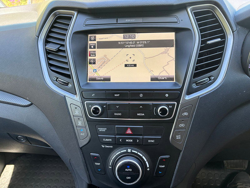 Hyundai Santa Fe 2.2 CRDi Blue Drive Premium SUV 5dr Diesel Auto 4WD Euro 6 (s/s) (7 Seat) (200 ps) 5dr Automatic 2026