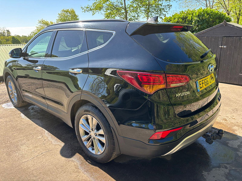 Hyundai Santa Fe 2.2 CRDi Blue Drive Premium SUV 5dr Diesel Auto 4WD Euro 6 (s/s) (7 Seat) (200 ps) 5dr Automatic 2026