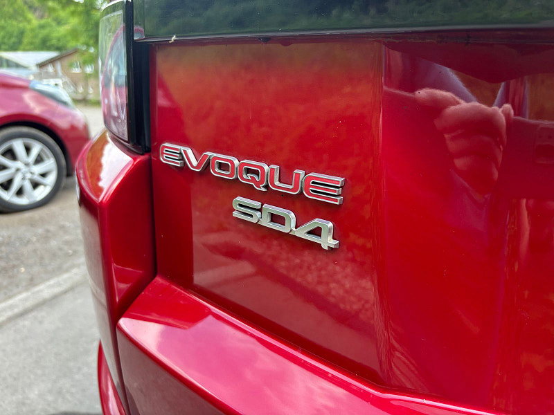 Land Rover Range Rover Evoque 2.2 SD4 DYNAMIC 5d 190 BHP 5dr Automatic 2026