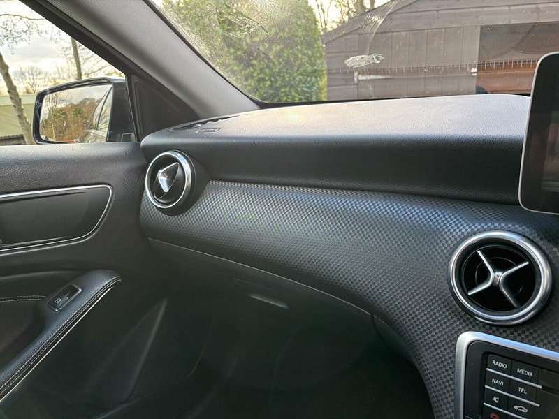 Mercedes-Benz A-CLASS 1.5 A180d Sport (Premium) Hatchback 5dr Diesel 7G-DCT Euro 6 (s/s) (109 ps) 5dr Automatic 2026
