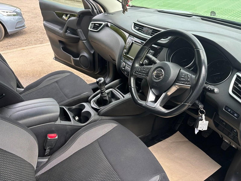 Nissan Qashqai 1.3 DIG-T Acenta Premium SUV 5dr Petrol Manual Euro 6 (s/s) (140 ps) 5dr Manual 2026