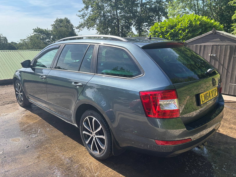Skoda Octavia 2.0 TDI Elegance Estate 5dr Diesel Manual 4WD Euro 5 (s/s) (150 ps) 5dr Manual 2026