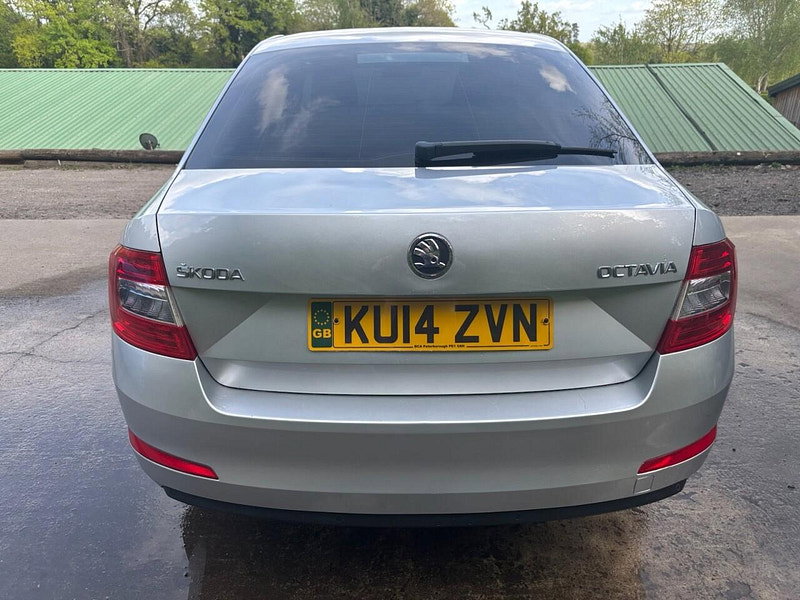 Skoda Octavia 2.0 TDI SE Hatchback 5dr Diesel DSG Euro 5 (s/s) (150 ps) 5dr Automatic 2026
