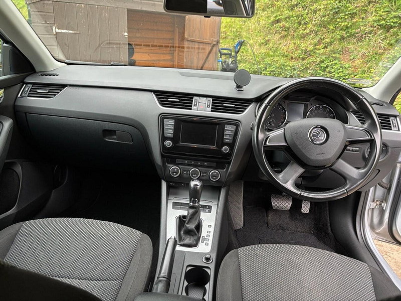 Skoda Octavia 2.0 TDI SE Hatchback 5dr Diesel DSG Euro 5 (s/s) (150 ps) 5dr Automatic 2026
