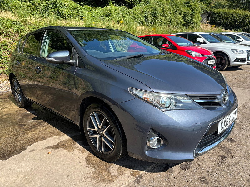 Toyota Auris 1.6 V-Matic Icon Plus Hatchback 5dr Petrol Manual Euro 5 (132 ps) 5dr Manual 2026