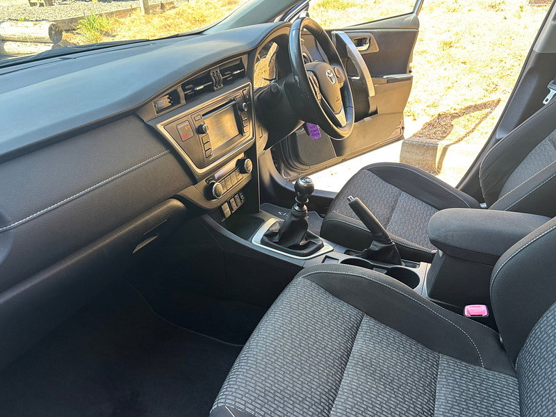 Toyota Auris 1.6 V-Matic Icon Plus Hatchback 5dr Petrol Manual Euro 5 (132 ps) 5dr Manual 2026