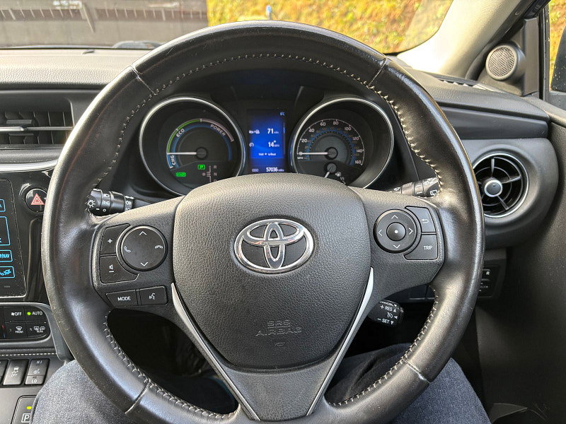 Toyota Auris 1.8 VVT-h Business Edition Touring Sports 5dr Petrol Hybrid CVT Euro 6 (s/s) (136 ps) 5dr Automatic 2026