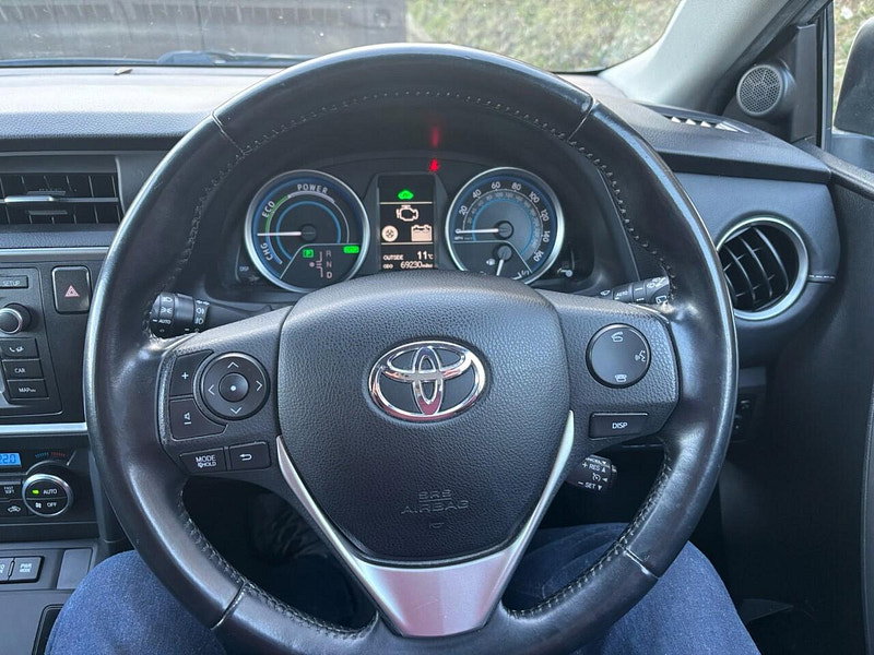 Toyota Auris 1.8 VVT-h Excel Hatchback 5dr Petrol Hybrid CVT Euro 5 (s/s) (136 ps) 5dr Automatic 2026
