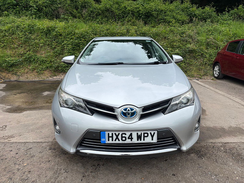 Toyota Auris 1.8 VVT-h Excel Hatchback 5dr Petrol Hybrid CVT Euro 5 (s/s) (136 ps) 5dr Automatic 2026
