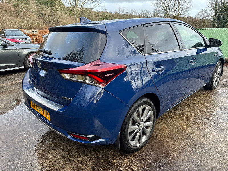 Toyota Auris 1.8 VVT-h Excel Hatchback 5dr Petrol Hybrid CVT Euro 6 (s/s) (Safety Sense) (136 ps) 5dr Automatic 2026