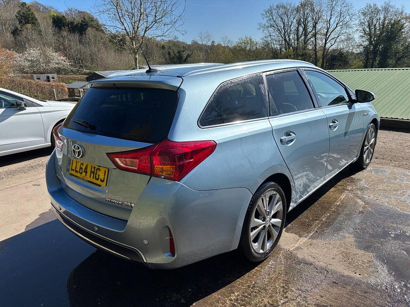 Toyota Auris 1.8 VVT-h Excel Touring Sports 5dr Petrol Hybrid CVT Euro 5 (s/s) (136 ps) 5dr Automatic 2026