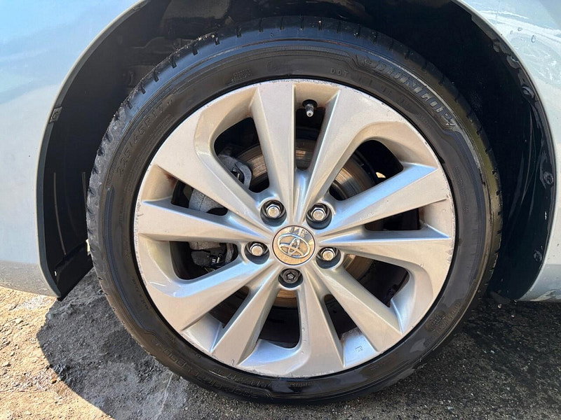 Toyota Auris 1.8 VVT-h Excel Touring Sports 5dr Petrol Hybrid CVT Euro 5 (s/s) (136 ps) 5dr Automatic 2026