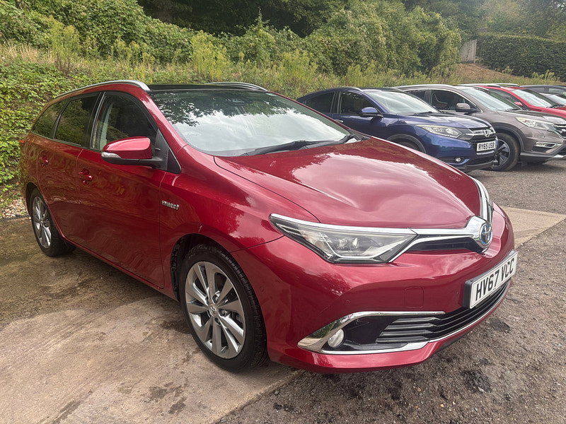 Toyota Auris 1.8 VVT-h Excel Touring Sports 5dr Petrol Hybrid CVT Euro 6 (s/s) (Safety Sense) (136 ps) 5dr Automatic 2026