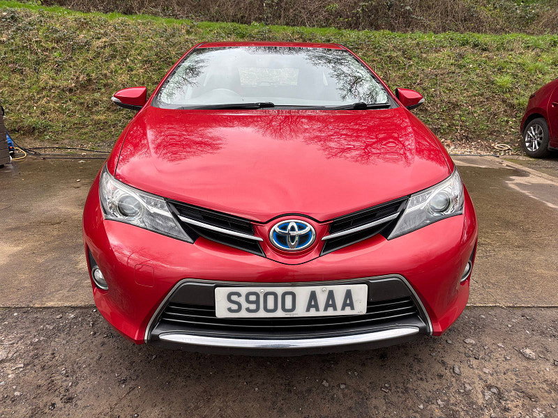 Toyota Auris 1.8 VVT-h Icon Hatchback 5dr Petrol Hybrid CVT Euro 5 (s/s) (136 ps) 5dr Automatic 2026
