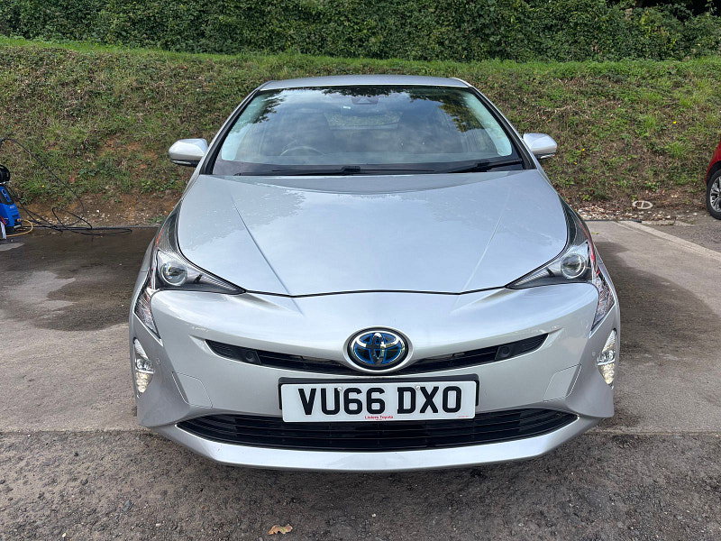 Toyota Prius 1.8 VVT-h Excel Hatchback 5dr Petrol Hybrid CVT Euro 6 (s/s) (15in Alloy) (122 ps) 5dr Automatic 2026