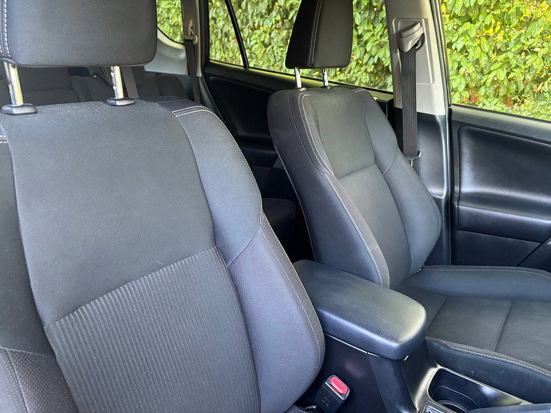 Toyota RAV4 2.0 V-Matic Icon SUV 5dr Petrol Multidrive S 4WD Euro 6 (s/s) (151 ps) 5dr Automatic 2026