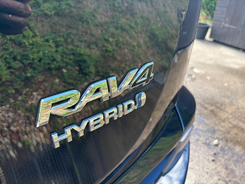 Toyota RAV4 2.5 VVT-h Design SUV 5dr Petrol Hybrid CVT Euro 6 (s/s) (197 ps) 5dr Automatic 2026