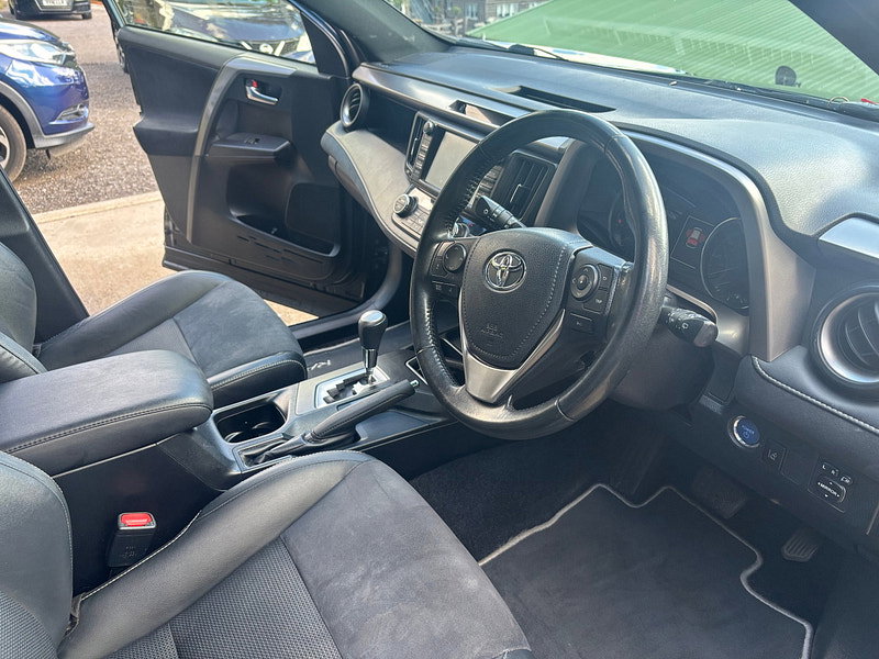 Toyota RAV4 2.5 VVT-h Design SUV 5dr Petrol Hybrid CVT Euro 6 (s/s) (197 ps) 5dr Automatic 2026
