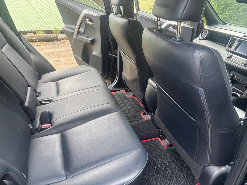 Toyota RAV4 2.5 VVT-h Excel SUV 5dr Petrol Hybrid CVT Euro 6 (s/s) (197 ps) 5dr Automatic 2026
