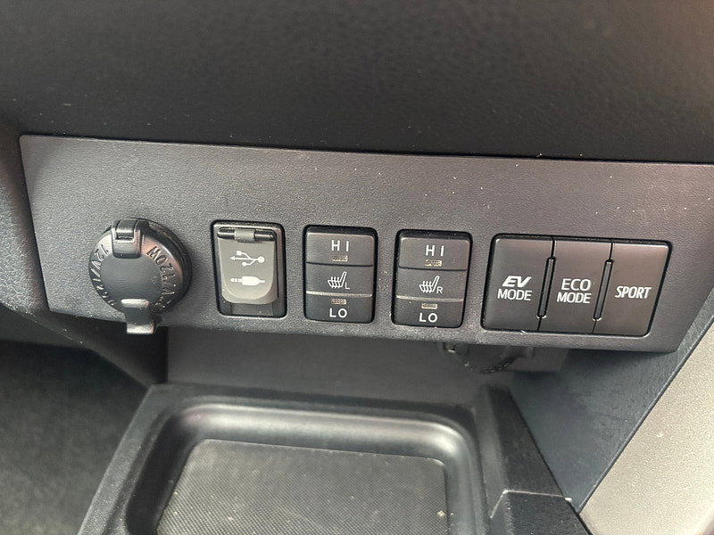 Toyota RAV4 2.5 VVT-h Excel SUV 5dr Petrol Hybrid CVT Euro 6 (s/s) (197 ps) 5dr Automatic 2026