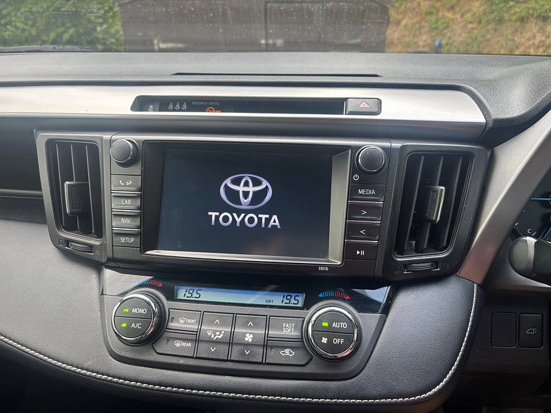 Toyota RAV4 2.5 VVT-h Excel SUV 5dr Petrol Hybrid CVT Euro 6 (s/s) (197 ps) 5dr Automatic 2026