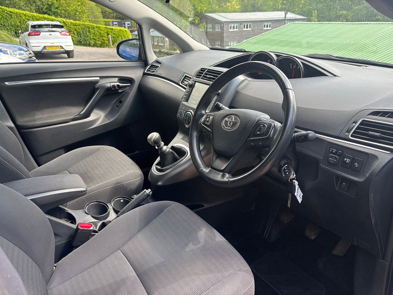 Toyota Verso 1.6 D-4D Design MPV 5dr Diesel Manual Euro 6 (s/s) (7 Seat) (112 ps) 5dr Manual 2026