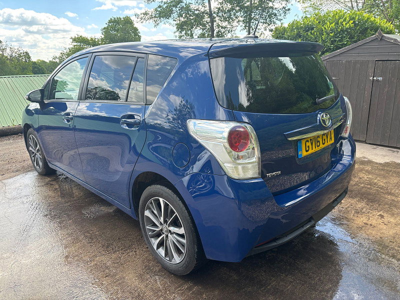 Toyota Verso 1.6 D-4D Design MPV 5dr Diesel Manual Euro 6 (s/s) (7 Seat) (112 ps) 5dr Manual 2026