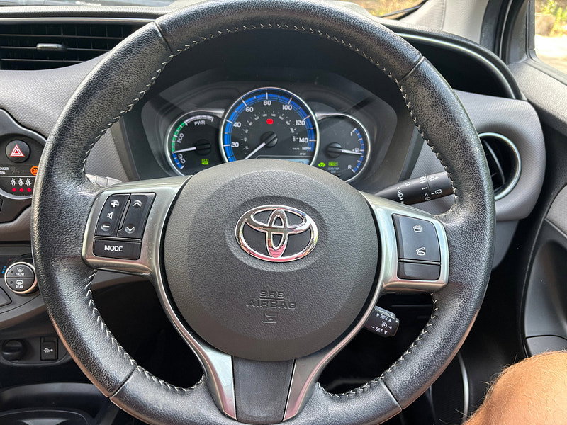 Toyota Yaris 1.5 VVT-h Icon Hatchback 5dr Petrol Hybrid E-CVT Euro 6 (101 ps) 5dr Automatic 2026
