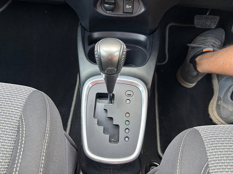 Toyota Yaris 1.5 VVT-h Icon Hatchback 5dr Petrol Hybrid E-CVT Euro 6 (101 ps) 5dr Automatic 2026