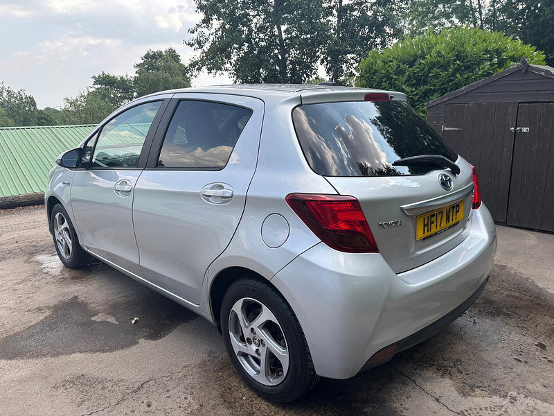 Toyota Yaris 1.5 VVT-h Icon Hatchback 5dr Petrol Hybrid E-CVT Euro 6 (101 ps) 5dr Automatic 2026