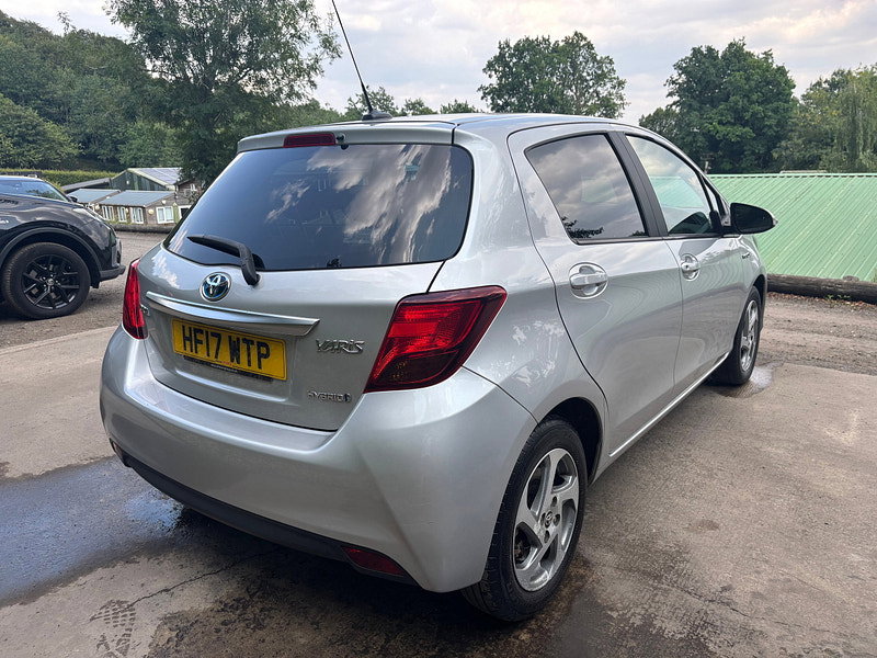 Toyota Yaris 1.5 VVT-h Icon Hatchback 5dr Petrol Hybrid E-CVT Euro 6 (101 ps) 5dr Automatic 2026