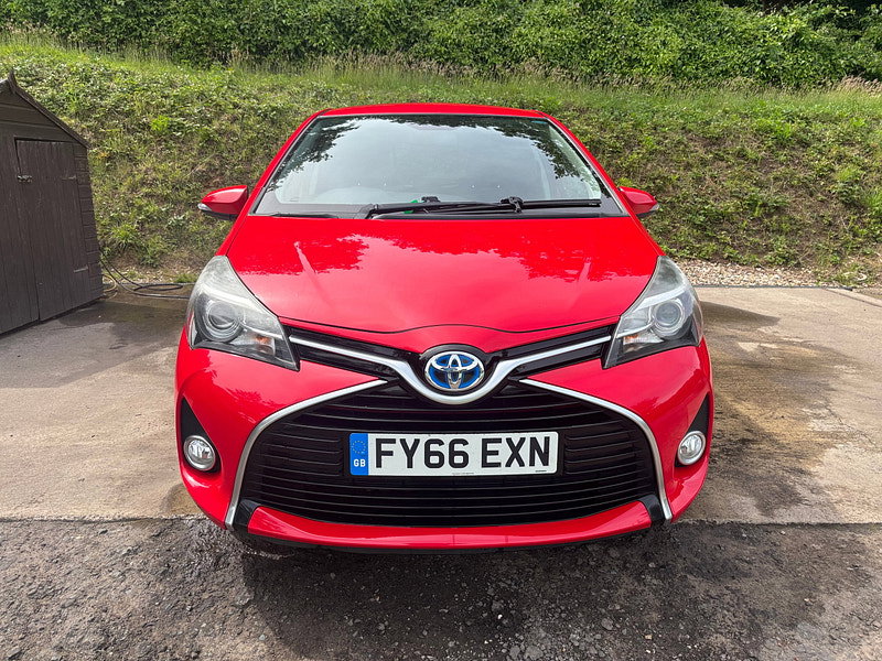 Toyota Yaris 1.5 VVT-h Icon Hatchback 5dr Petrol Hybrid E-CVT Euro 6 (101 ps) 5dr Automatic 2026