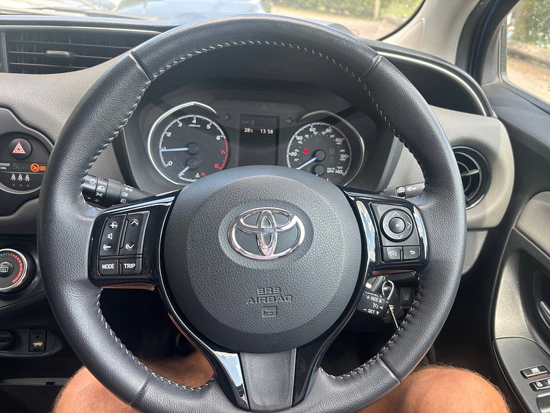 Toyota Yaris 1.5 VVT-i Icon Hatchback 5dr Petrol Manual Euro 6 (111 ps) 5dr Manual 2026