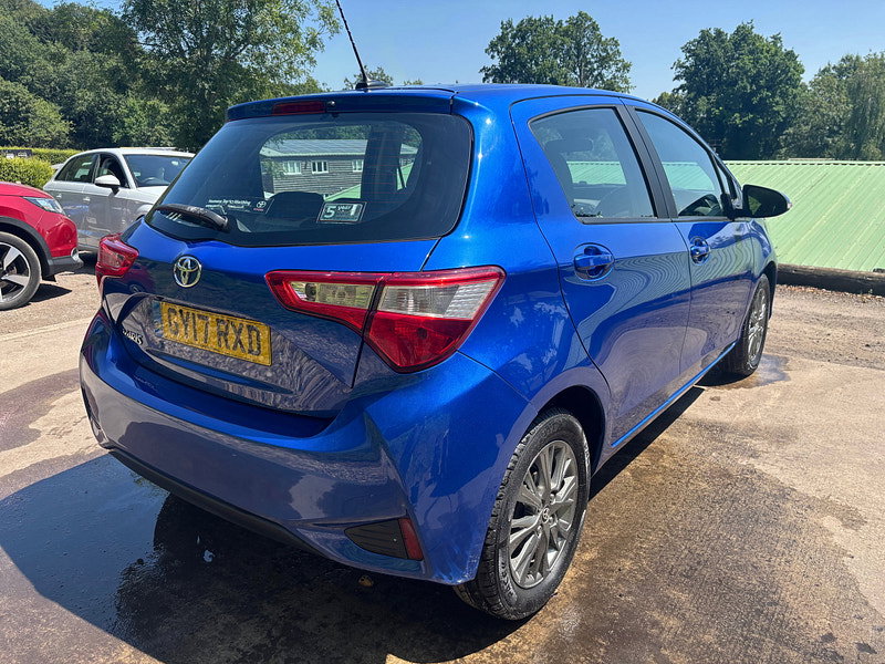 Toyota Yaris 1.5 VVT-i Icon Hatchback 5dr Petrol Manual Euro 6 (111 ps) 5dr Manual 2026