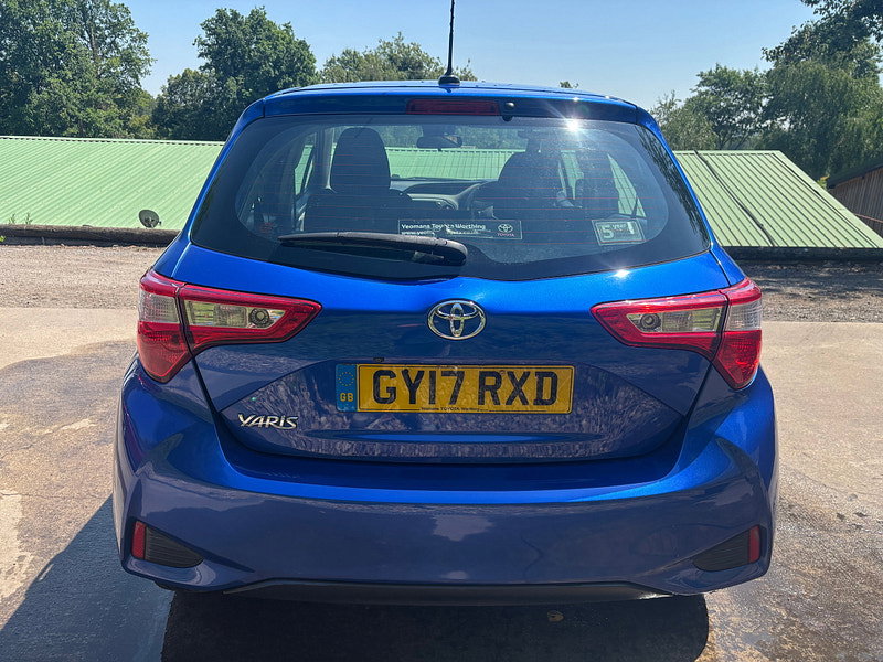 Toyota Yaris 1.5 VVT-i Icon Hatchback 5dr Petrol Manual Euro 6 (111 ps) 5dr Manual 2026